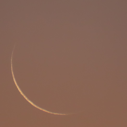 月の満ち欠けの写真
